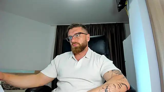XXX chat uživo modela Findom_guy