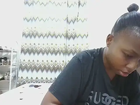 Chat +18 de sexy__candyy ao vivo