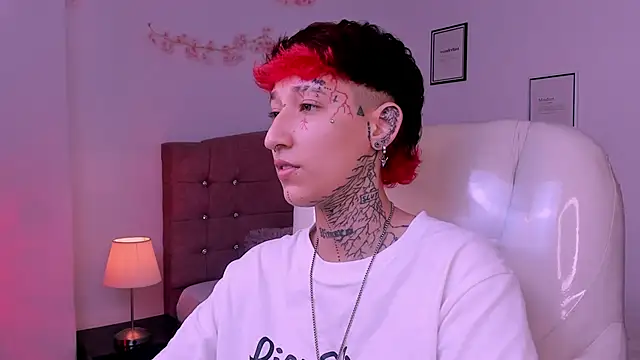 Chat +18 de Luci_Rose ao vivo