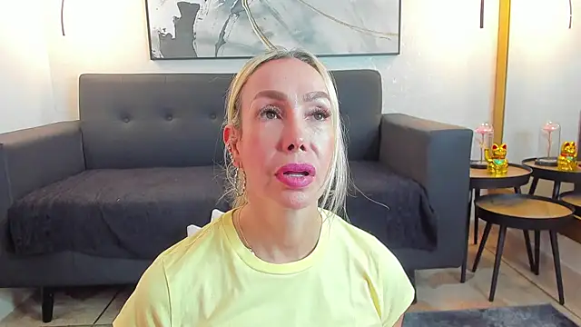 แชท XXX สดของ SophiMarin