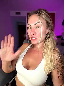 دردشة NastyMilf_ الجنسية المباشرة
