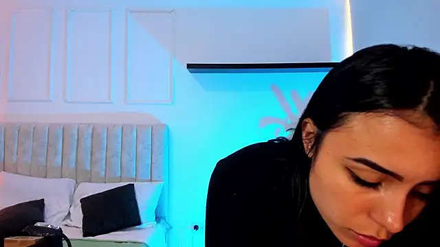 julieta_fn's Live XXX Chat