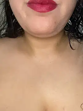 Princess-meryem Adlı Modelin Canlı XXX Sohbeti