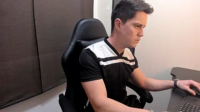 Chat XXX ao vivo de KendricTorres