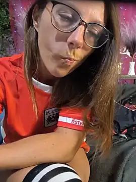 Tasty_pants' Live XXX Chat