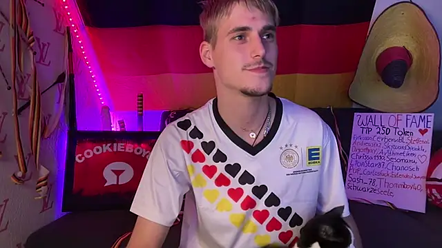 Cookieboy88 Live XXX-Chat