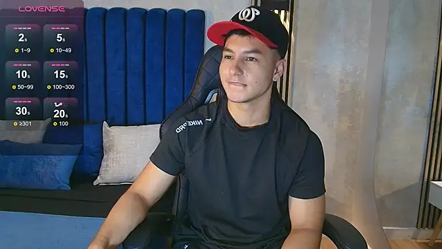 Noah_Clarkk's Live XXX Chat