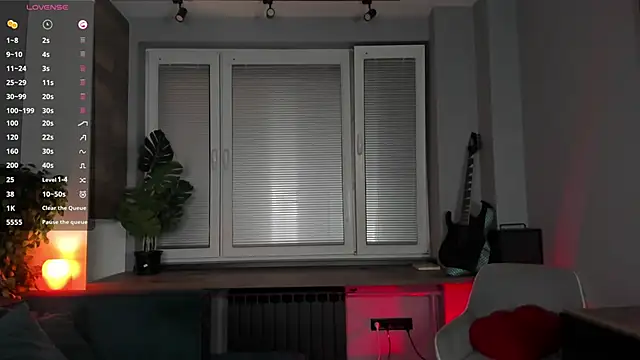 RomanaBackus élő XXX-chatje