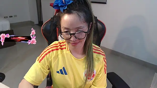 pink-2022's Live XXX Chat