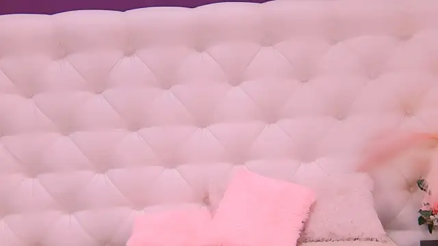 RheaSky's Live XXX Chat