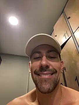 Chat XXX en directo de dantedesirexx