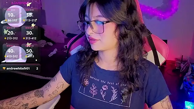 larah_uwun Live XXX chat