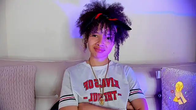 Онлайн чат XXX sofia_kay