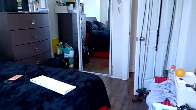 WyattBBC Show in webcam