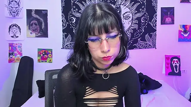 Rose_72 Chat XXX live