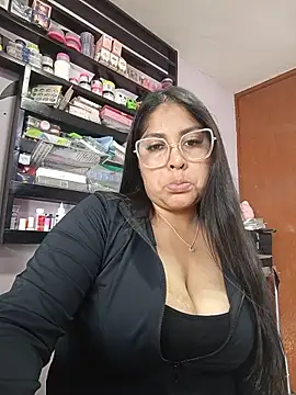 Živý XXX chat Yamilka-Reyes
