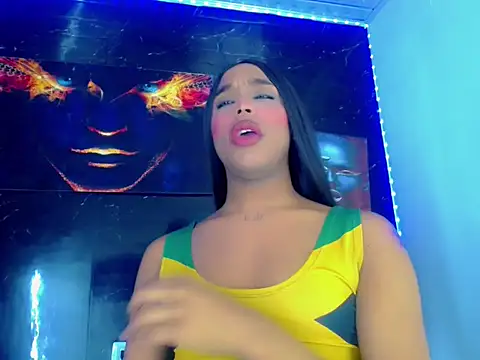 Chat +18 de SaramyBigcock ao vivo