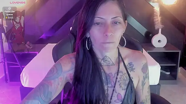 XXX chat uživo modela dark_gotica