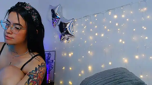 Isa_Maiden1's Live XXX Chat