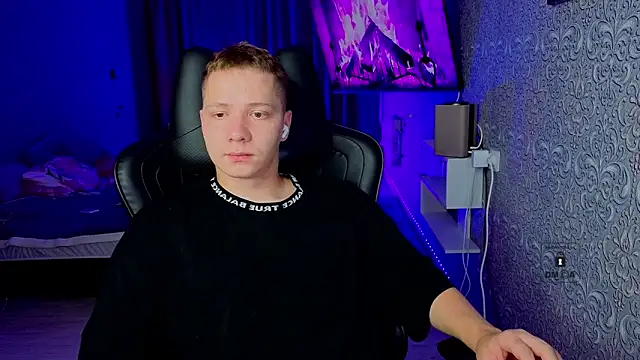 Онлайн чат XXX Karl_Night_