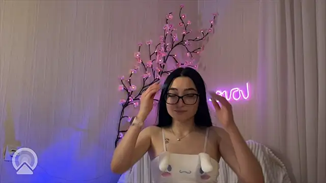 Stunning_GirllのライブXXXチャット