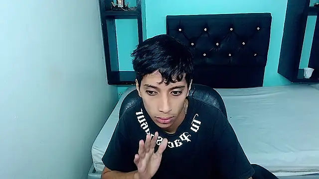 jl_brayan12のライブXXXチャット