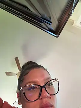 QueenNuttCollector – Naživo XXX chat