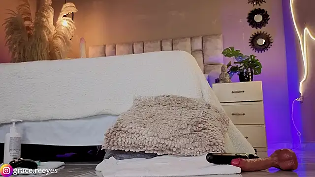 Silvermistt Chat XXX live