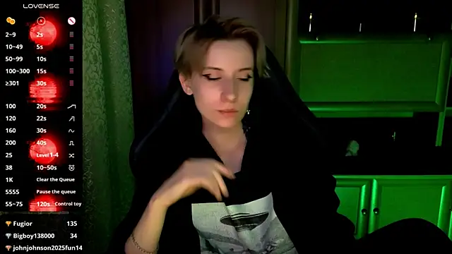 _Shadow_devil__n Live XXX chat