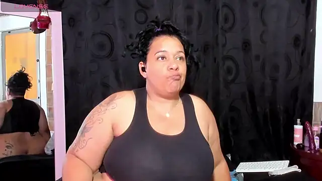 Sofie-Storm Chat XXX in diretta
