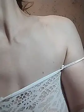 Alice3186 – Naživo XXX chat