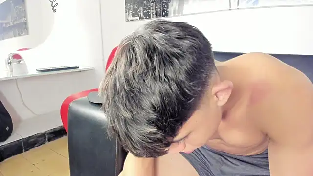 rocco_gym élő XXX-chatje