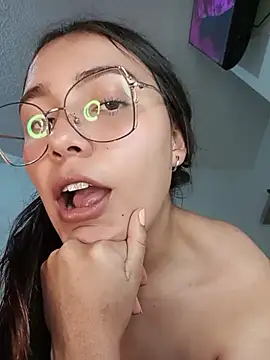 Angell-kitty Chat XXX live