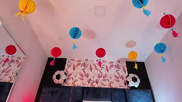 Czat XXX na żywo – AmmyJones_