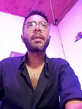 XXX chat uživo modela Arez_Vortex_