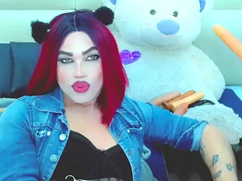 NharaBigCock Adlı Modelin Canlı XXX Sohbeti