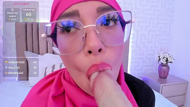naishaa_ – Naživo XXX chat