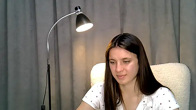 KiraHoney Chat XXX live