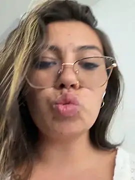 LIZ-06_ Live XXX Chat