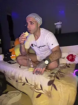 Mohdollmen's Live XXX Chat