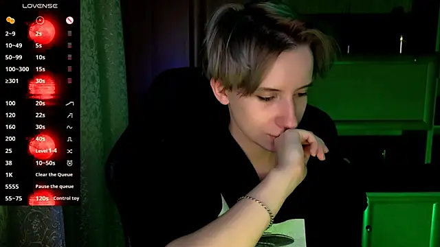 _Shadow_devil__'s Live XXX Chat