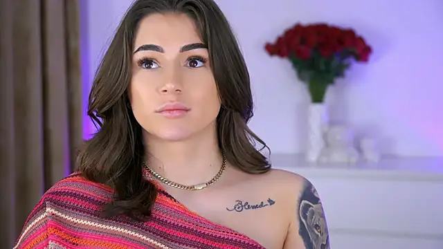 XXX chat uživo modela AishaSins