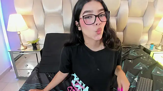 แชท XXX สดของ Emma_Houston_