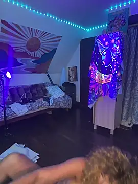 SuzyCatzz's Live XXX Chat