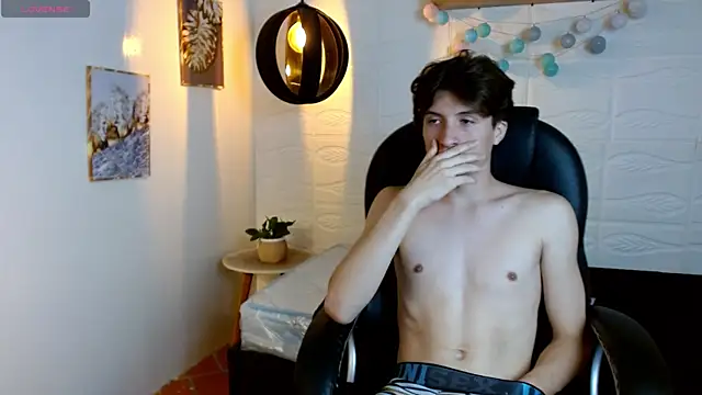 Chat +18 de Marcoviolet ao vivo