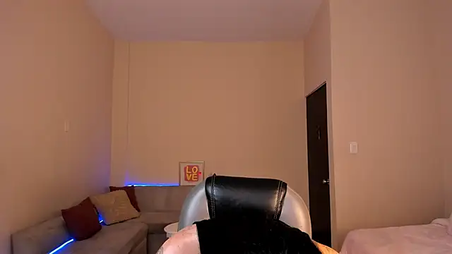 Kristen_Garner's Live XXX Chat