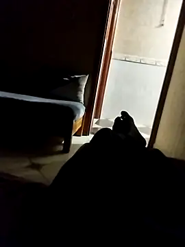Kdjjfbf Show in webcam