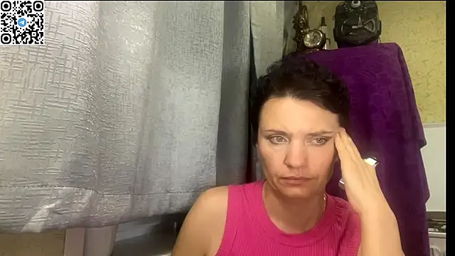 HotMamaQueen234 Live XXX-Chat