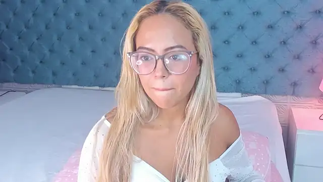 CristyBloom Live XXX-chat