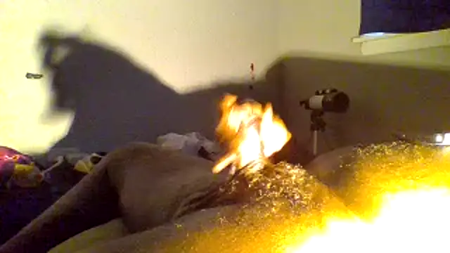 JezOne555 Live XXX-Chat